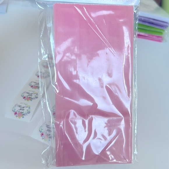 🆕 NEW 24 pcs Treat Bags Paper Bags, 12 sacs à surprise with Stickers - Picture 4 of 5